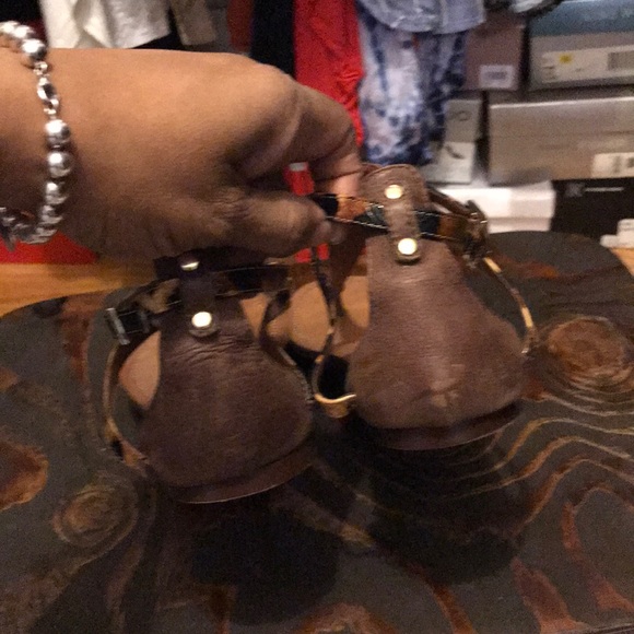 Sandals - Picture 2 of 3